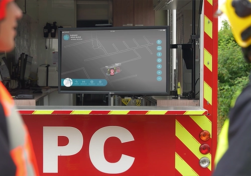 SubWAVE integrated in a firefighters’ supervision vehicle to monitor the emergency situation, victims location, and teams deployment.