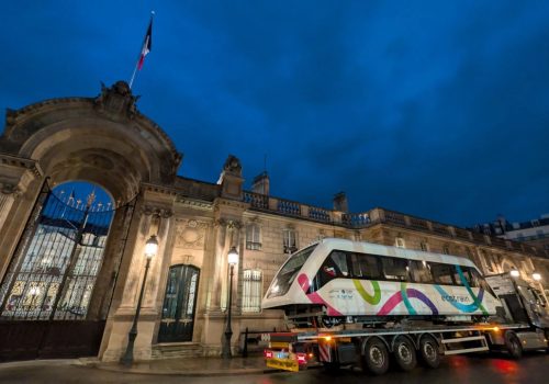 The EcoTrain in front of the Palais de l’Elysée during the Fabriqué en France exhibition